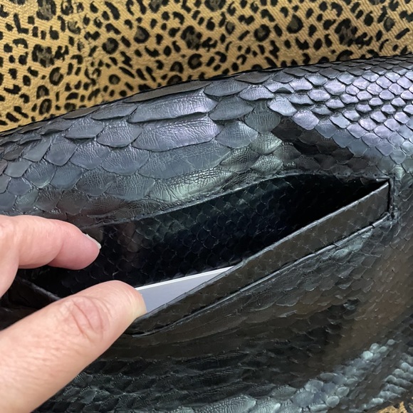 New with tags Ling Wu python clutch - Picture 3 of 5